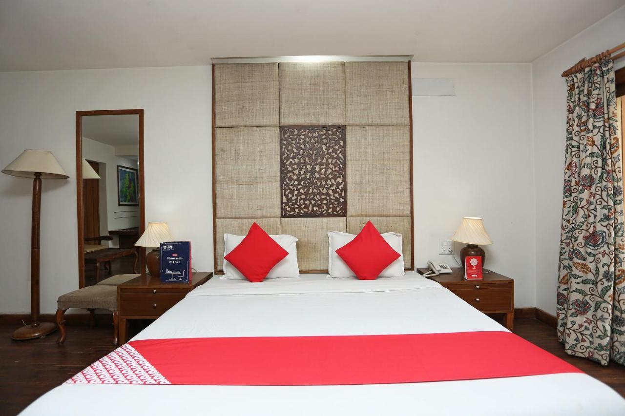 Oyo 27008 Paradise Gateway Hotel Srīnagar Exterior foto